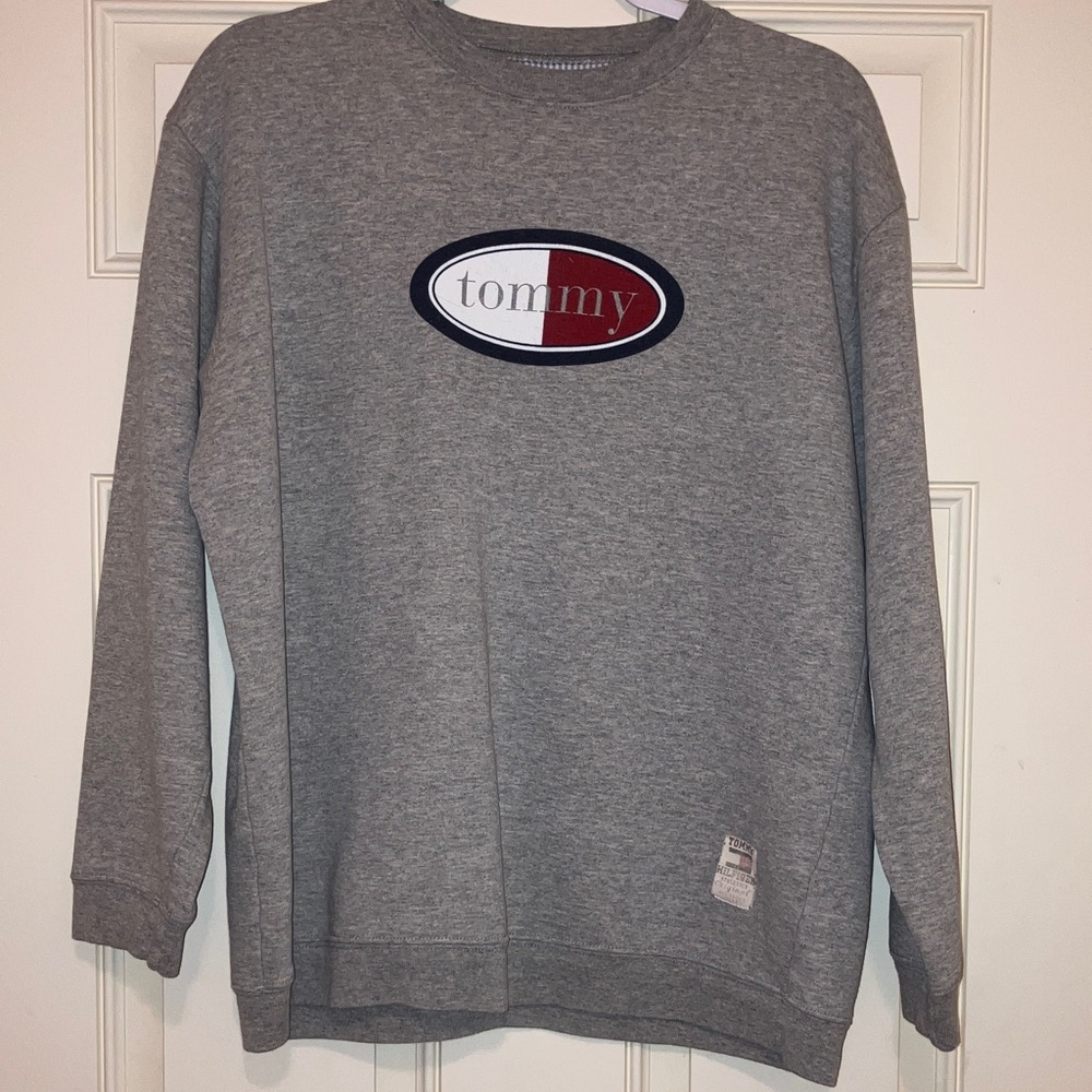 Tommy Hilfiger Men's Gray Crewneck Sweater